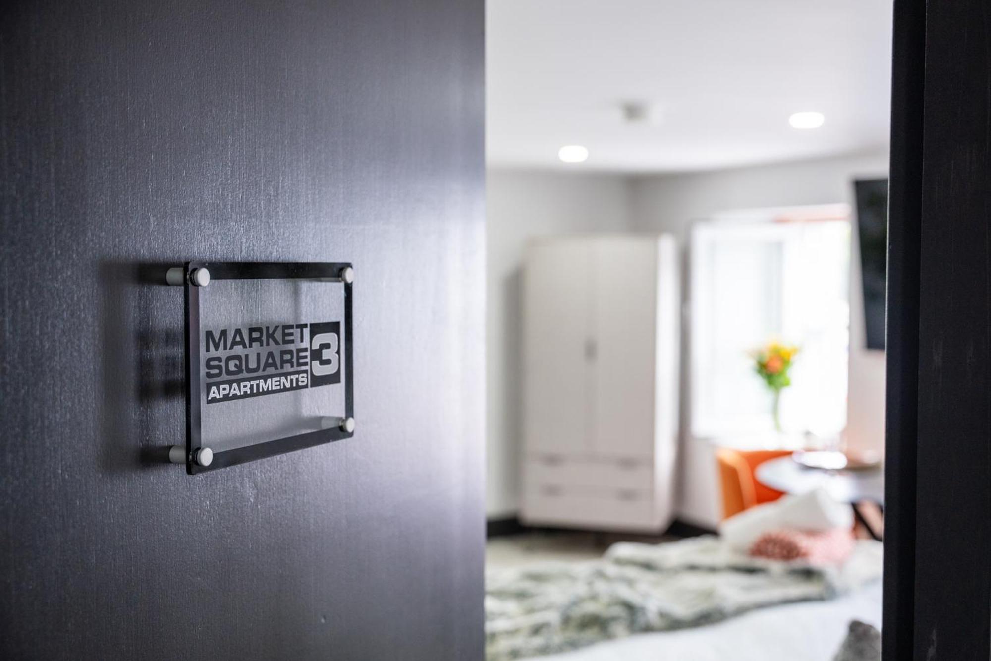 Market Square Apartments Бушмілс Екстер'єр фото